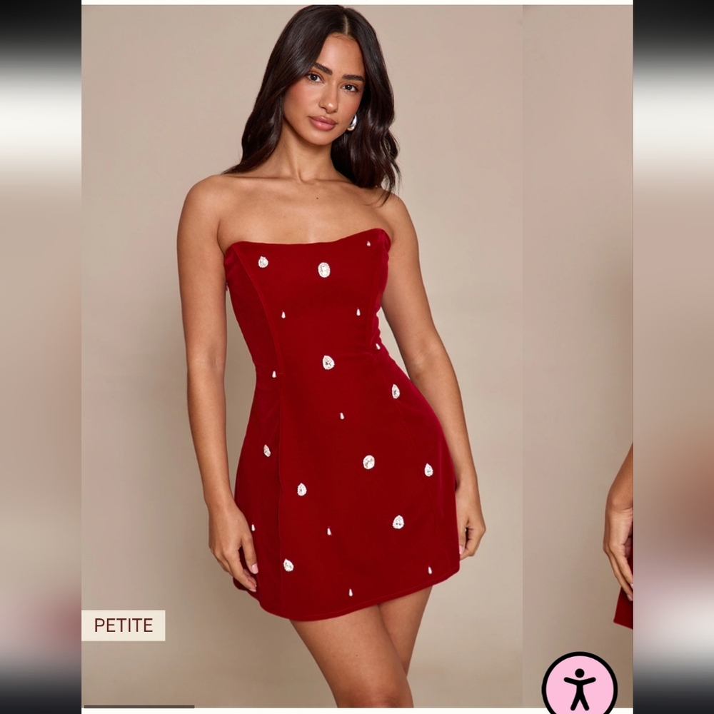 Elegant Red Strapless Dress